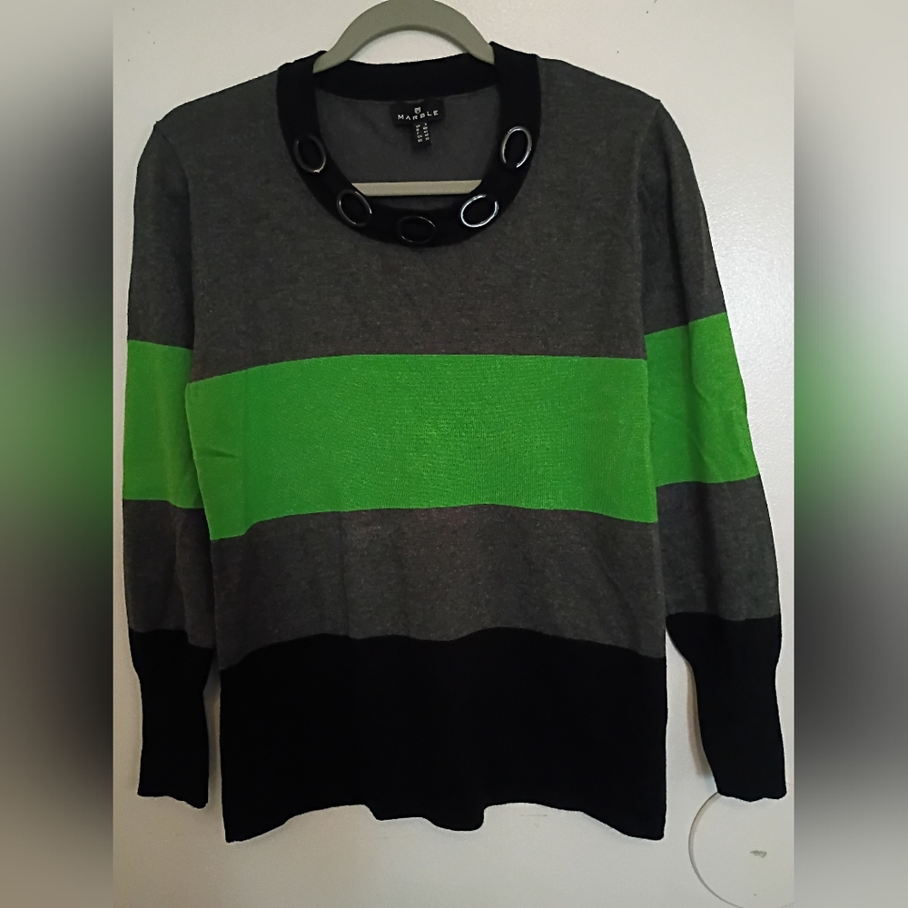 MARBLE Women's Green and Gray Crew‎ Neck Sweater Sz M